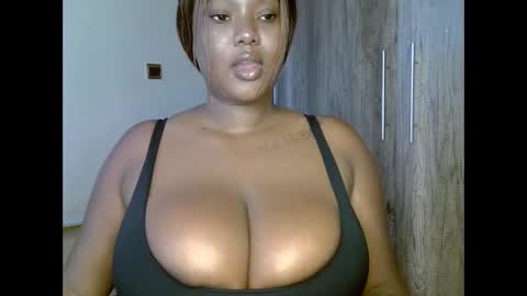 Snapshot of prettypearl_ chatting on February 2025 09:46:02 AM pearl online show from February 2025 09:46:02 AM