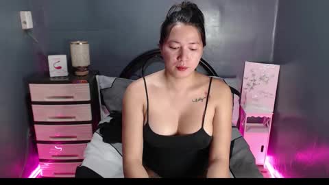 Snapshot of prettypetiteashley chatting on September 2025 07:43:01 AM ashley online show from September 2025 07:43:01 AM