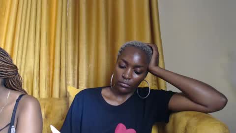 Snapshot of prettyquee chatting on December 2024 11:49:02 AM sasha online show from December 2024 11:49:02 AM