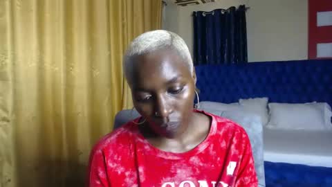 Snapshot of prettyquee chatting on January 2025 09:19:02 AM sasha online show from January 2025 09:19:02 AM