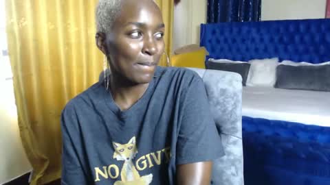 Snapshot of prettyquee chatting on January 2025 10:38:01 AM sasha online show from January 2025 10:38:01 AM