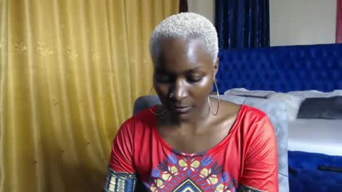 Snapshot of prettyquee chatting on January 2025 10:52:02 AM sasha online show from January 2025 10:52:02 AM