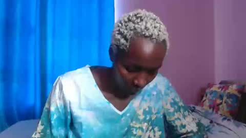 Snapshot of prettyquee chatting on October 2025 09:34:02 AM sasha online show from October 2025 09:34:02 AM