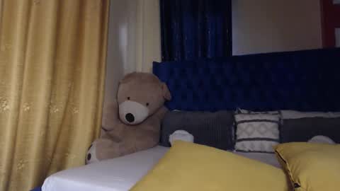 Snapshot of prettyquee chatting on October 2025 01:34:01 PM sasha online show from October 2025 01:34:01 PM