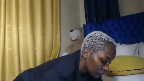 Snapshot of prettyquee chatting on February 2026 09:08:01 PM sasha online show from February 2026 09:08:01 PM