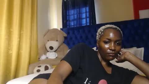 Snapshot of prettyquee chatting on February 2026 05:25:01 AM sasha online show from February 2026 05:25:01 AM