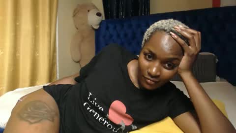 Snapshot of prettyquee chatting on February 2026 06:59:01 PM sasha online show from February 2026 06:59:01 PM