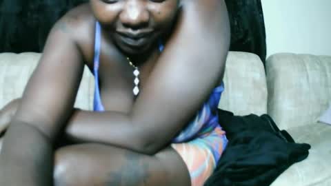 prettyreen online show from March 2025 06:00:02 PM