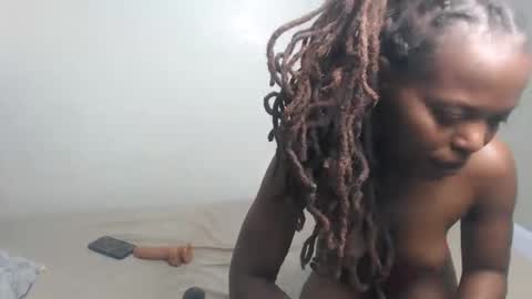 Snapshot of prettyrosalia chatting on February 2026 01:18:02 PM Rosalia online show from February 2026 01:18:02 PM