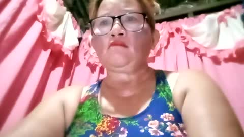 Snapshot of prettyrose01 chatting on June 2026 08:51:02 PM prettyrose01 online show from June 2026 08:51:02 PM