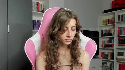 Sophie  next stream will be at Monday  i will wait you guys  online show from November 2025 07:19:01 AM