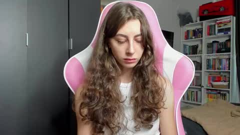 Sophie  next stream will be at Monday  i will wait you guys  online show from February 2026 09:19:02 AM