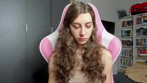 Sophie  next stream will be at Monday  i will wait you guys  online show from February 2026 09:02:02 AM
