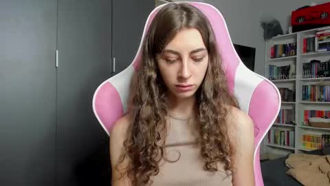 Sophie  next stream will be at Monday  i will wait you guys  online show from February 2026 09:03:02 AM