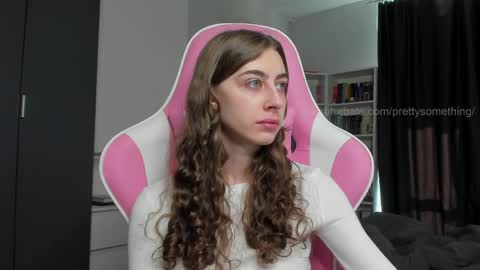 Sophie  next stream will be at Monday  i will wait you guys  online show from May 2026 05:46:02 AM
