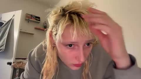 Dahlia online show from January 2025 03:47:02 AM