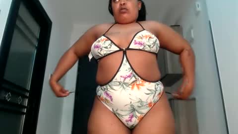 Snapshot of prettyxfreaky chatting on June 2026 06:19:01 PM prettyxfreaky online show from June 2026 06:19:01 PM