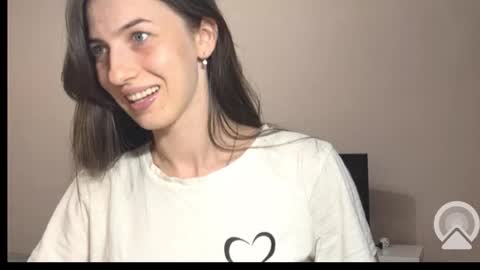 Snapshot of prettyyy_angel chatting on September 2025 04:40:02 PM prettyyy_angel online show from September 2025 04:40:02 PM