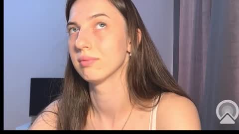 Snapshot of prettyyy_angel chatting on September 2025 02:21:01 PM prettyyy_angel online show from September 2025 02:21:01 PM