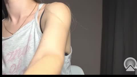 Snapshot of prettyyy_angel chatting on September 2025 06:12:02 PM prettyyy_angel online show from September 2025 06:12:02 PM