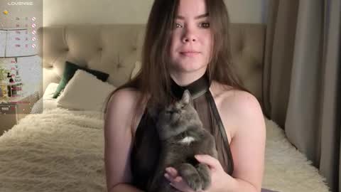 Snapshot of prettyyy_kitty chatting on February 2026 02:07:03 AM Kitty online show from February 2026 02:07:03 AM