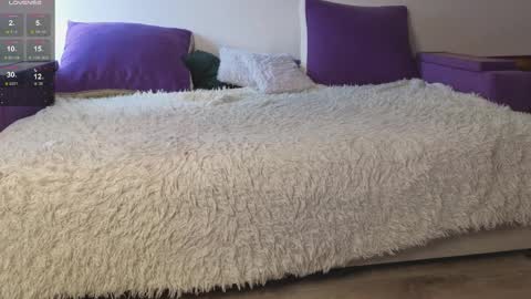 Snapshot of prettyyy_kitty chatting on April 2026 02:09:02 AM Kitty online show from April 2026 02:09:02 AM