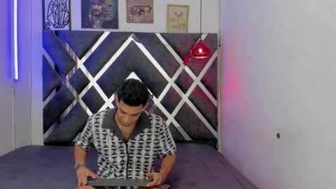 prince_arthur77 online show from February 2025 03:57:02 PM