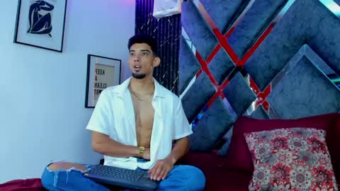 Snapshot of prince_arthur77 chatting on April 2026 01:34:02 PM prince_arthur77 online show from April 2026 01:34:02 PM
