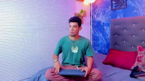 Snapshot of prince_arthur77 chatting on May 2026 02:35:02 PM prince_arthur77 online show from May 2026 02:35:02 PM