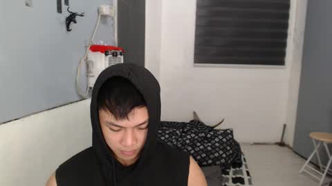 Prince Adrian online show from October 2025 06:19:02 PM