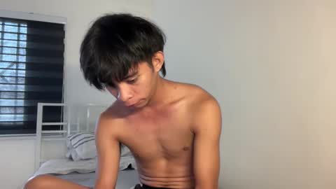 Snapshot of princecharlotte chatting on February 2026 04:02:01 AM Charls online show from February 2026 04:02:01 AM