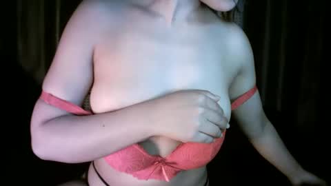 Snapshot of princess916446 chatting on January 2025 03:14:02 PM princess online show from January 2025 03:14:02 PM