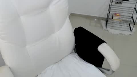 valery dollx online show from March 2025 10:42:01 PM