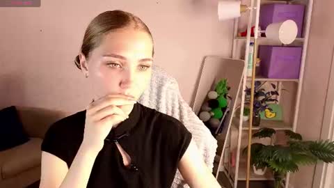 Lily online show from July 2026 01:15:02 AM