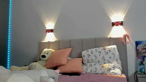 Princess Diana online show from January 2025 01:10:01 AM