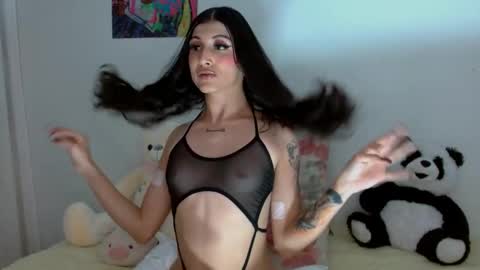 Sophie online show from November 2025 04:12:02 AM