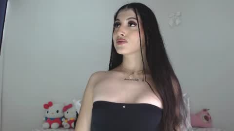 Sophie online show from July 2026 07:05:01 PM