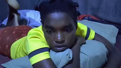 princess_scovia online show from November 2025 08:00:01 PM