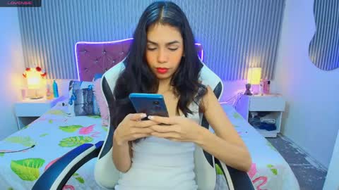 Snapshot of princess_skinny18 chatting on June 2026 07:39:01 PM princess_skinny18 online show from June 2026 07:39:01 PM