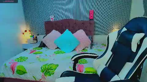 Snapshot of princess_skinny18 chatting on July 2026 03:09:02 AM princess_skinny18 online show from July 2026 03:09:02 AM