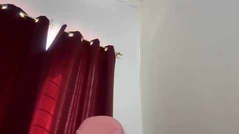 Snapshot of princessaliana chatting on January 2025 06:31:02 AM princessaliana online show from January 2025 06:31:02 AM