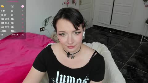 Snapshot of princessfoxyx chatting on December 2024 04:09:01 PM Princess Foxy online show from December 2024 04:09:01 PM