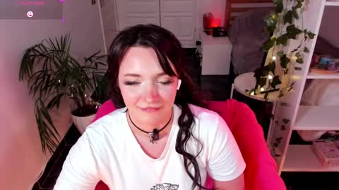 Snapshot of princessfoxyx chatting on January 2025 10:51:01 PM Princess Foxy online show from January 2025 10:51:01 PM