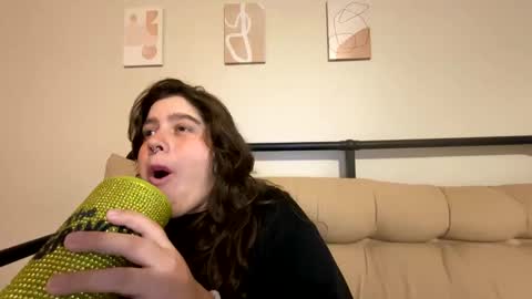 Snapshot of princesslaylaa chatting on December 2025 03:14:02 AM princessviccxo online show from December 2025 03:14:02 AM