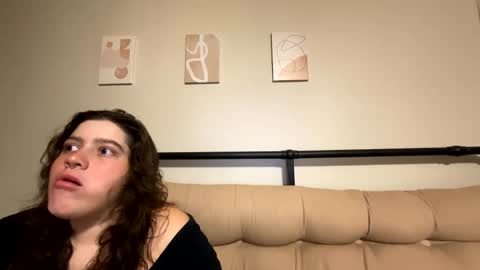 Snapshot of princesslaylaa chatting on December 2025 05:49:02 AM princessviccxo online show from December 2025 05:49:02 AM