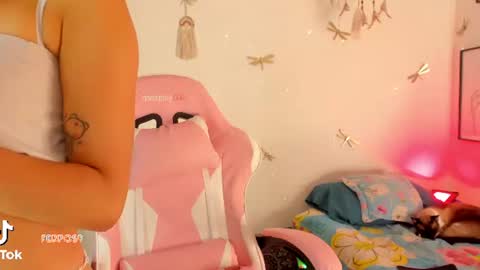 princessluna_14 online show from July 2026 09:38:01 PM