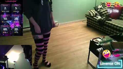 Snapshot of princesstyff chatting on September 2025 11:15:01 AM Tyff et Blast online show from September 2025 11:15:01 AM