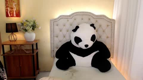 princessyanzy1 online show from February 2025 12:22:02 AM