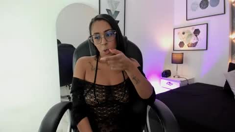 Priscila  online show from February 2026 01:44:02 PM