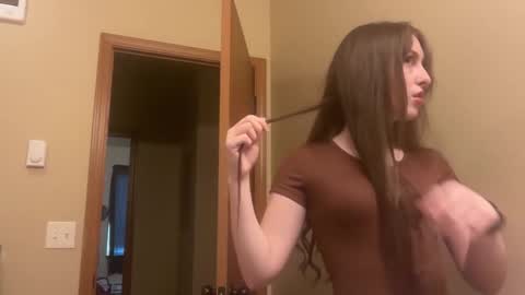 Prism online show from November 2025 08:40:02 PM